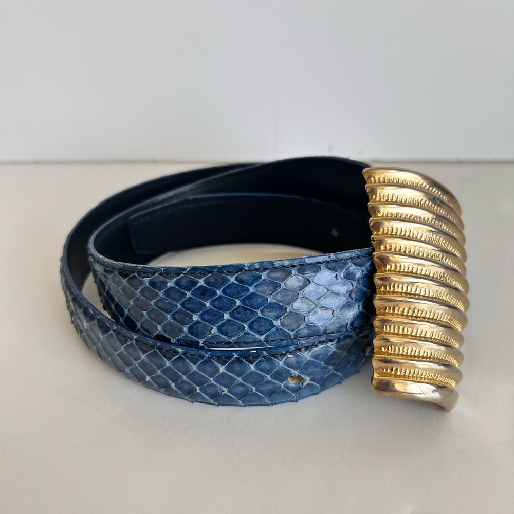 Vintage Elegant Blue Textured Belt with Gold Accent Snakeskin